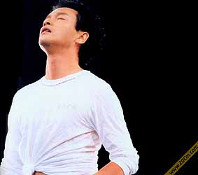 lesliecheung_073_1097986783.jpg