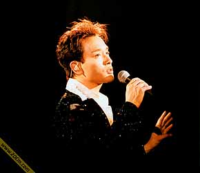 lesliecheung_108_1097989445.jpg